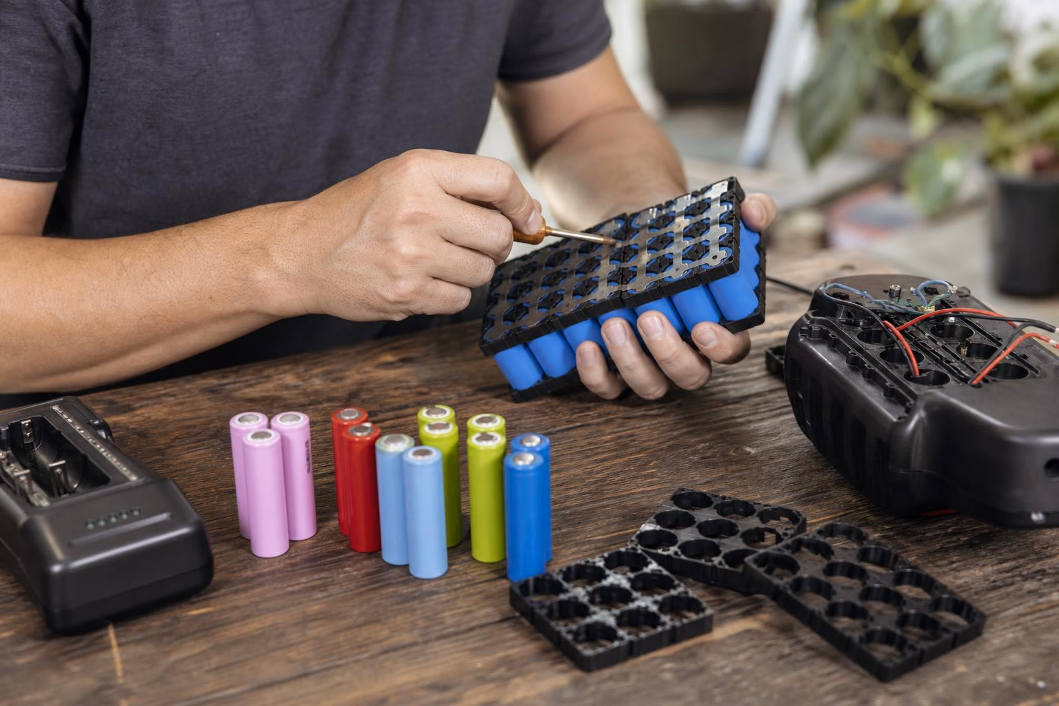 cylindrical battery cells